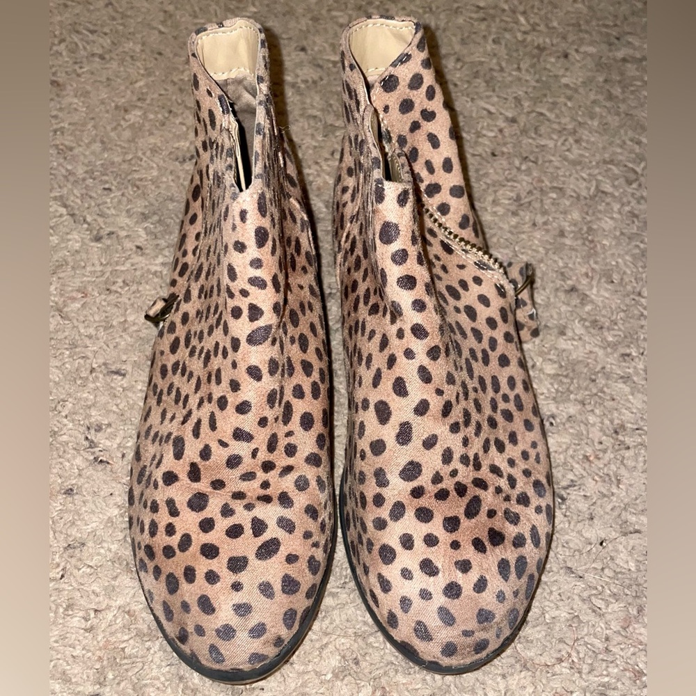 Cat & Jack Booties